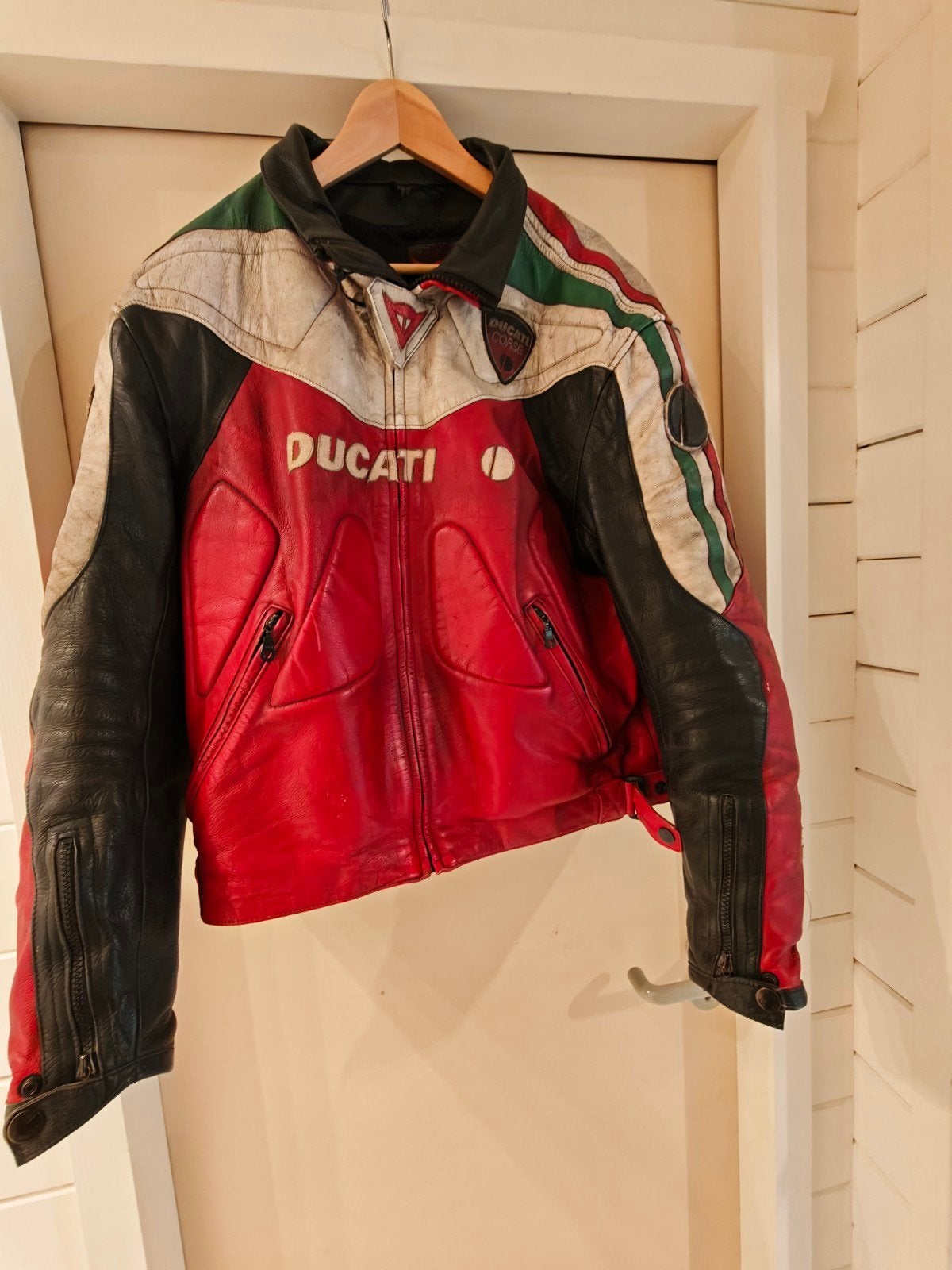 Dainese Ducati motor vest, Motoren, Ophalen, Dainese, Heren, Jas | leer