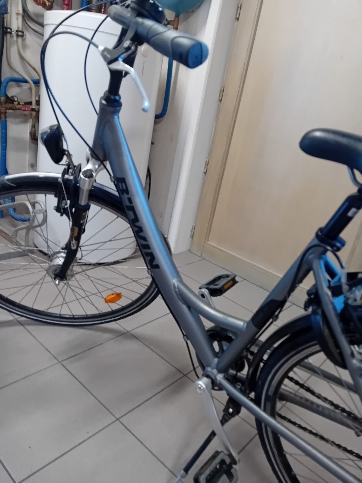 Btwin fiets grijs/zwart, Ophalen