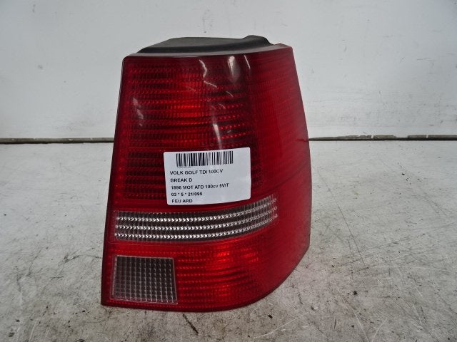FEU ARRIÈRE DROIT Golf IV Variant (1J5) (1J9945075AA), Volkswagen, Volkswagen AG, Utilisé, Kundenbetreuung@volkswagen.de