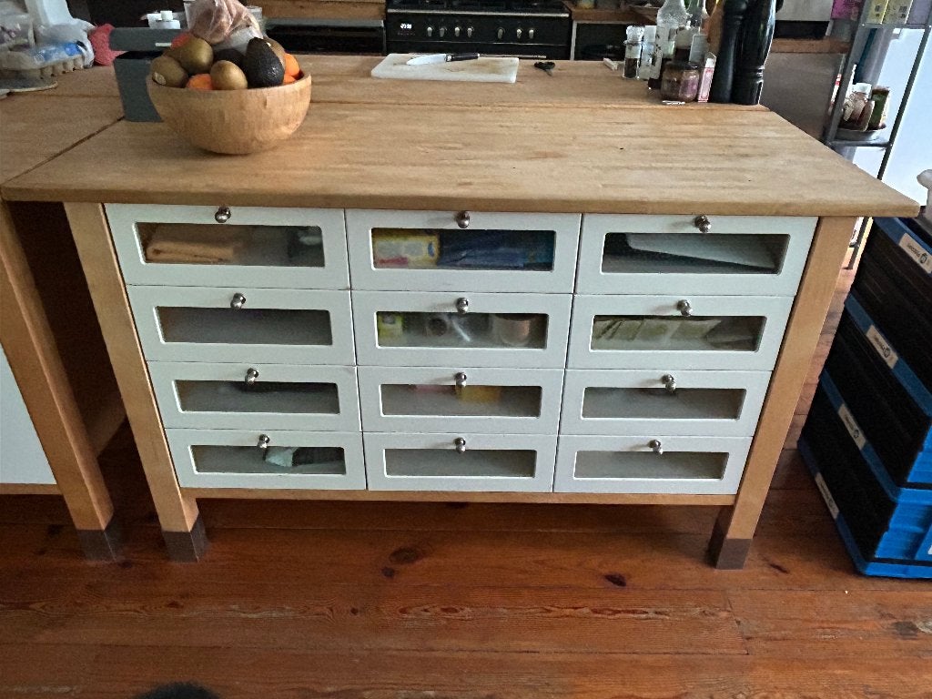 Meuble de cuisine IKEA VÄRDE – 12 tiroirs – Bois massif, Beige, Moins de 100 cm, 100 à 150 cm, Enlèvement