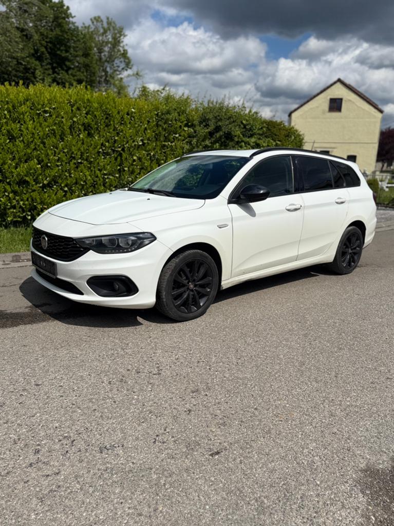 Fiat Tipo 1,6 D 2018/euro6b 1er propriétaire, Achat, Euro 6, Entreprise, Noir