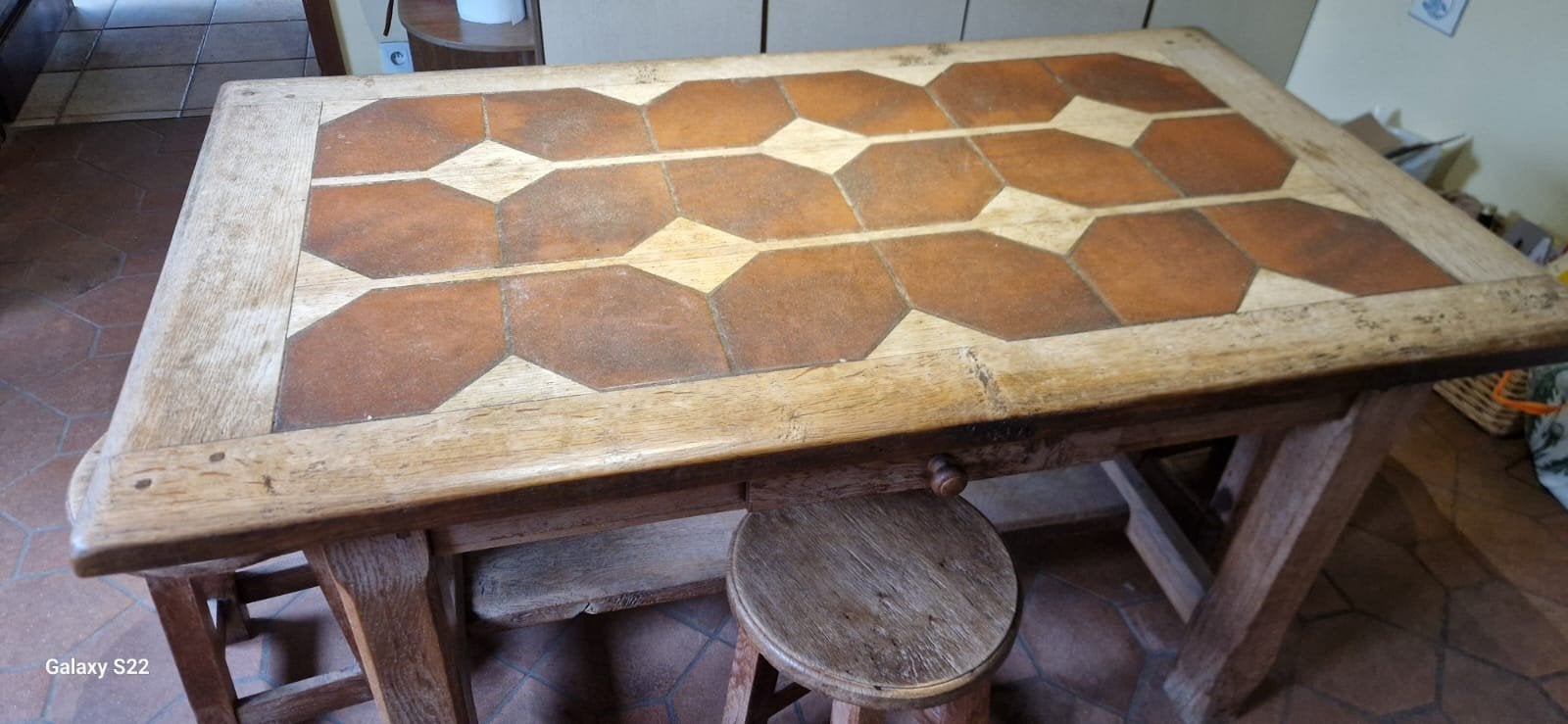 table faïence/bois, Enlèvement