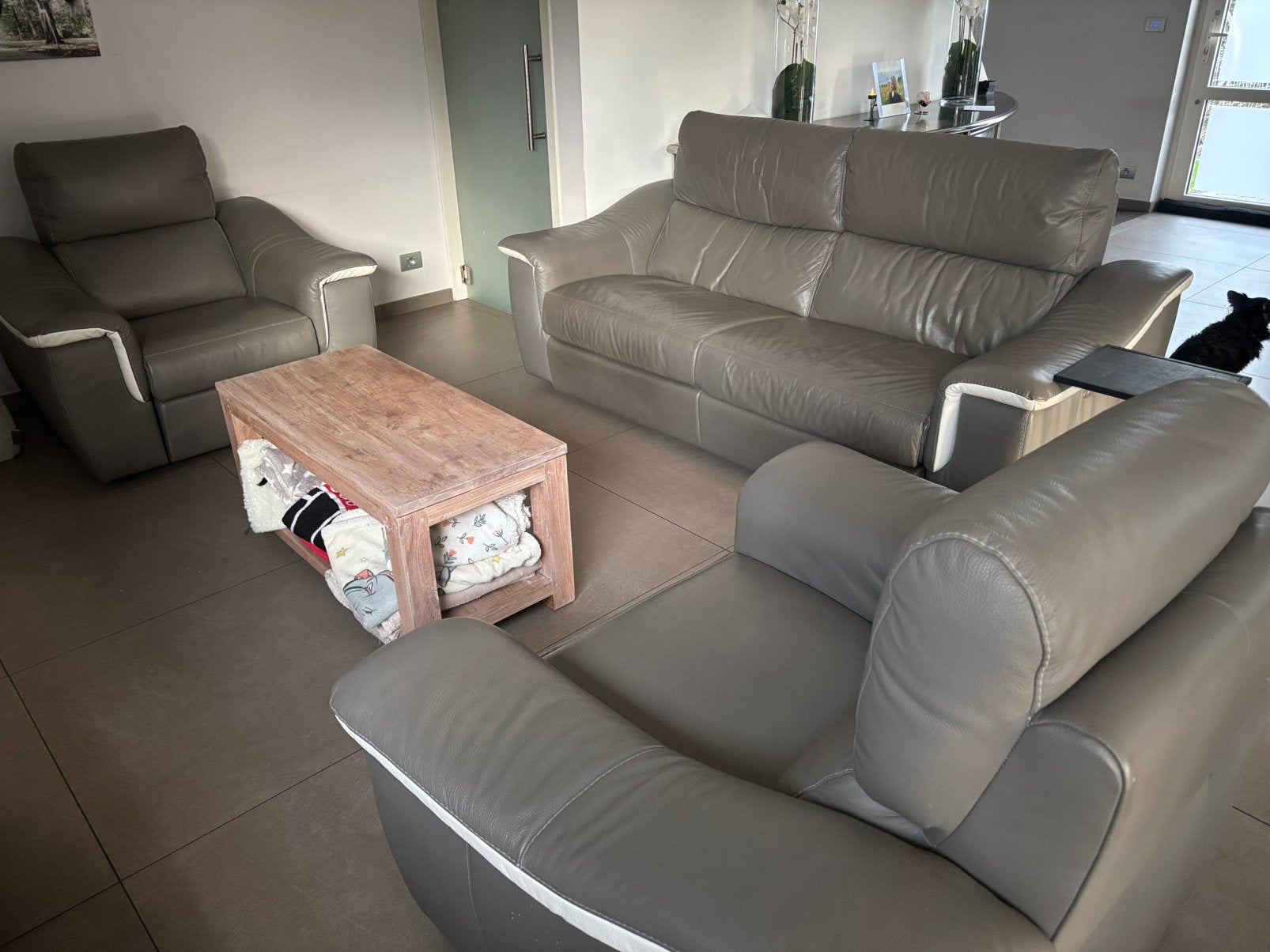 Te koop Salon, Ophalen, Zo goed als nieuw, Leer, Modern