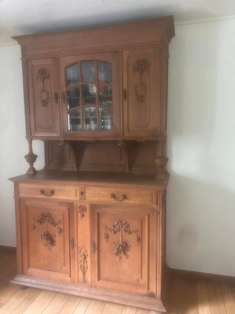 Antieke kast, Ophalen