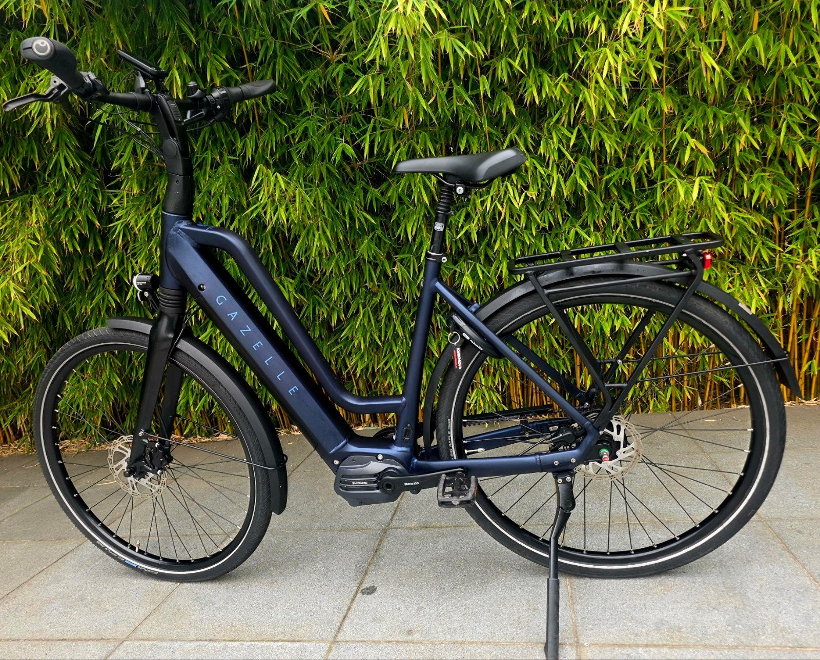 Gazelle Chamonix C5 HMS Femmes, 2024, 500Wh, !765 km!, Vélos & Vélomoteurs, 50 km par batterie ou plus, Comme neuf, Gazelle, Enlèvement