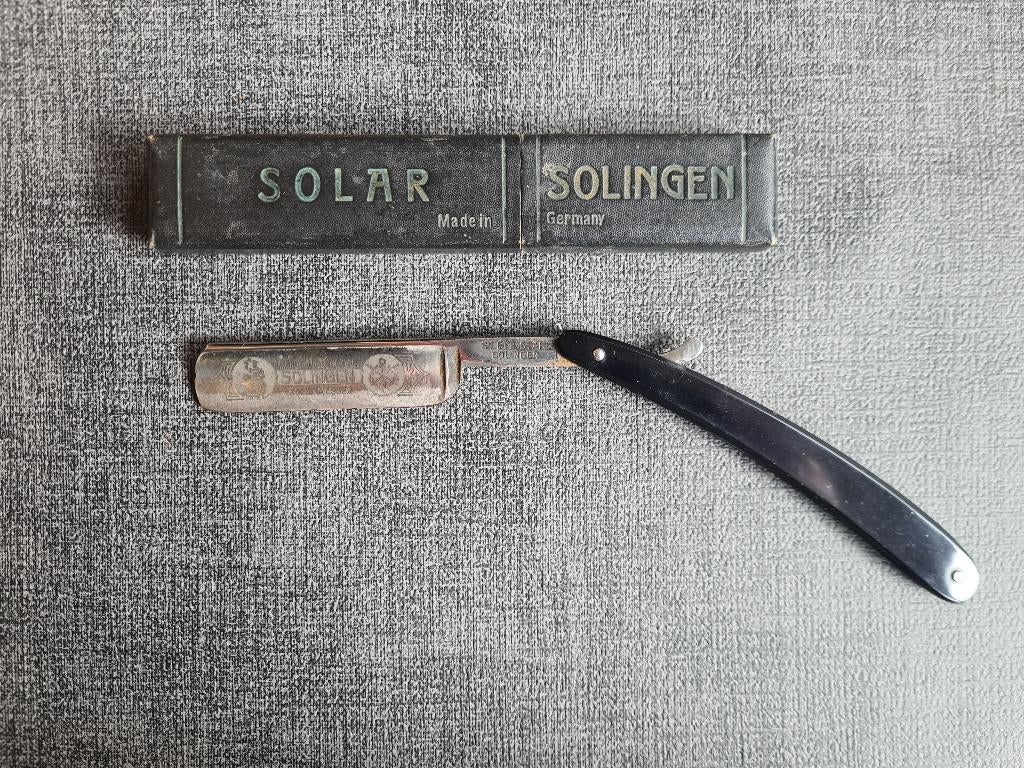 rasoir droit et écharpe vintage, Enlèvement