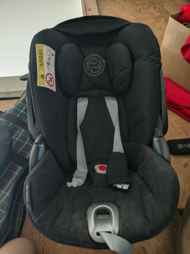Cybex Infant Cloud Z i-Size autostoel, Kinderen en Baby's, Autostoeltjes, Gebruikt, Overige merken, Overige methoden, Verstelbare rugleuning