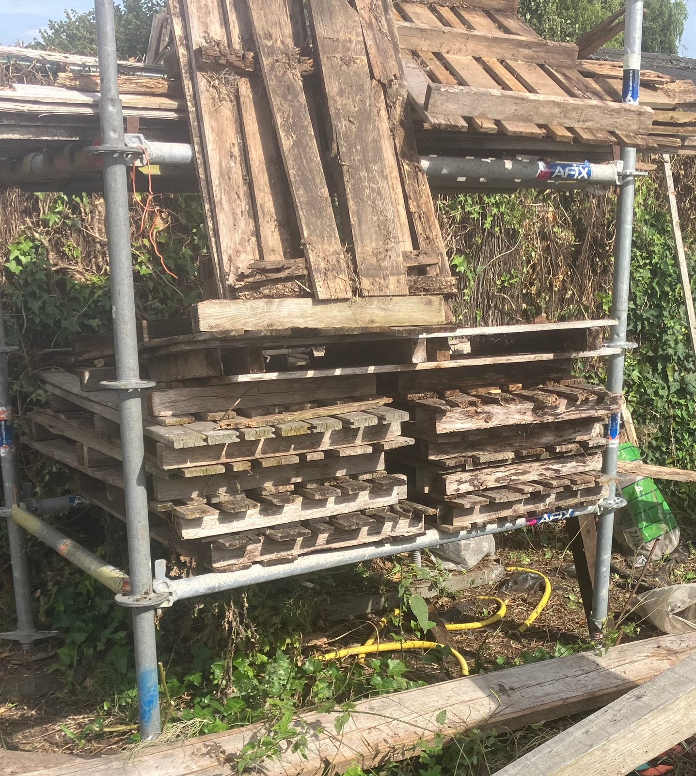 Gratis palletten voor brandhout, Moins de 3 m³, Enlèvement
