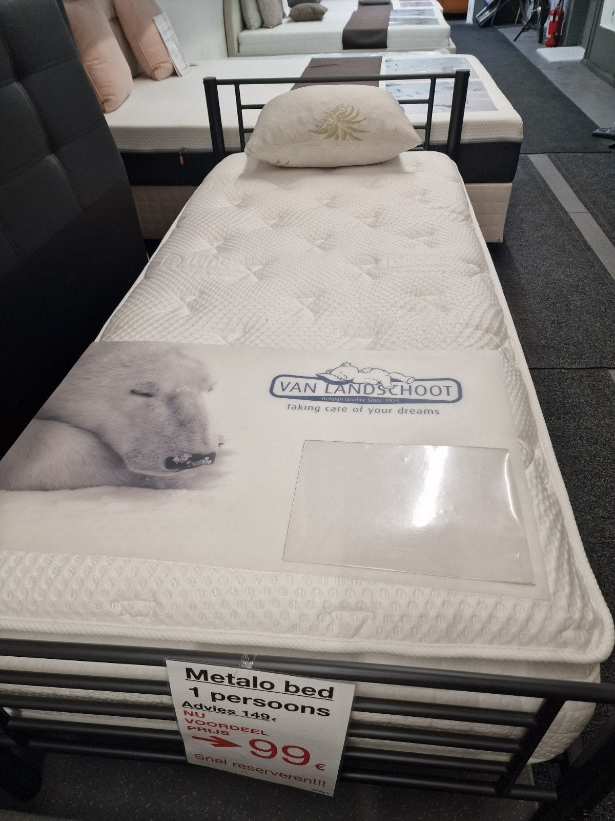 1 persoon bed 99 €, Enlèvement