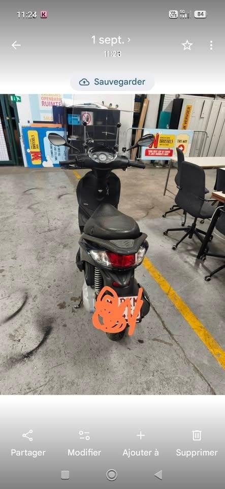 Piaggio Fly ie propre a raparer, Occasion, Permis Moto A1 minimum, 2 cylindres, Automatique