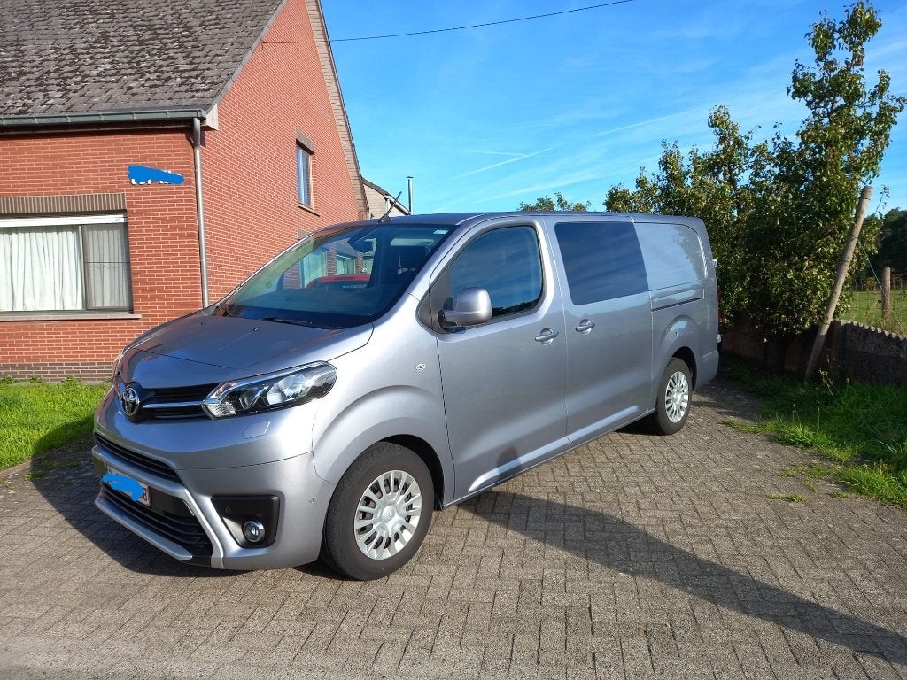 Toyota Proace lichte vracht 6 zitplaatsen, Auto's, 90 kW, Stof, 4 cilinders, 2500 kg