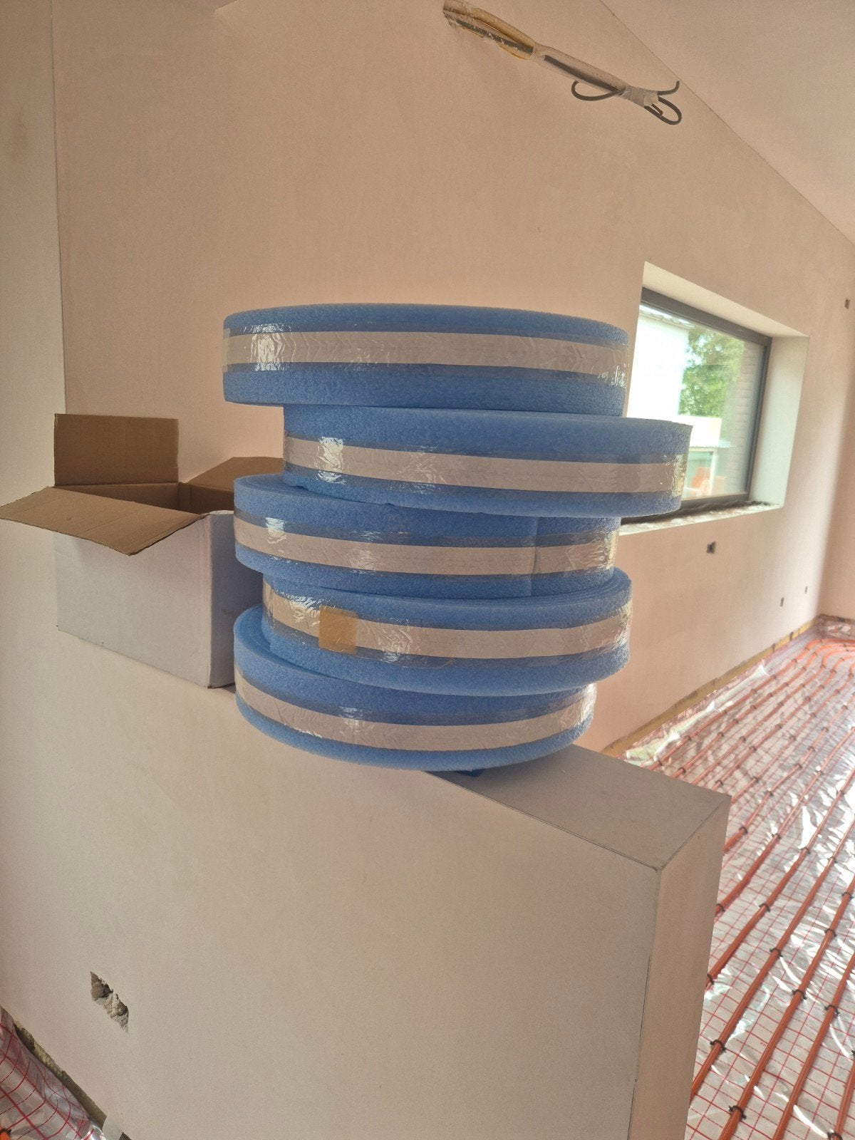 Randisolatie zelfklevende 8mm 5 rollen van elk 25meter, Enlèvement ou Envoi