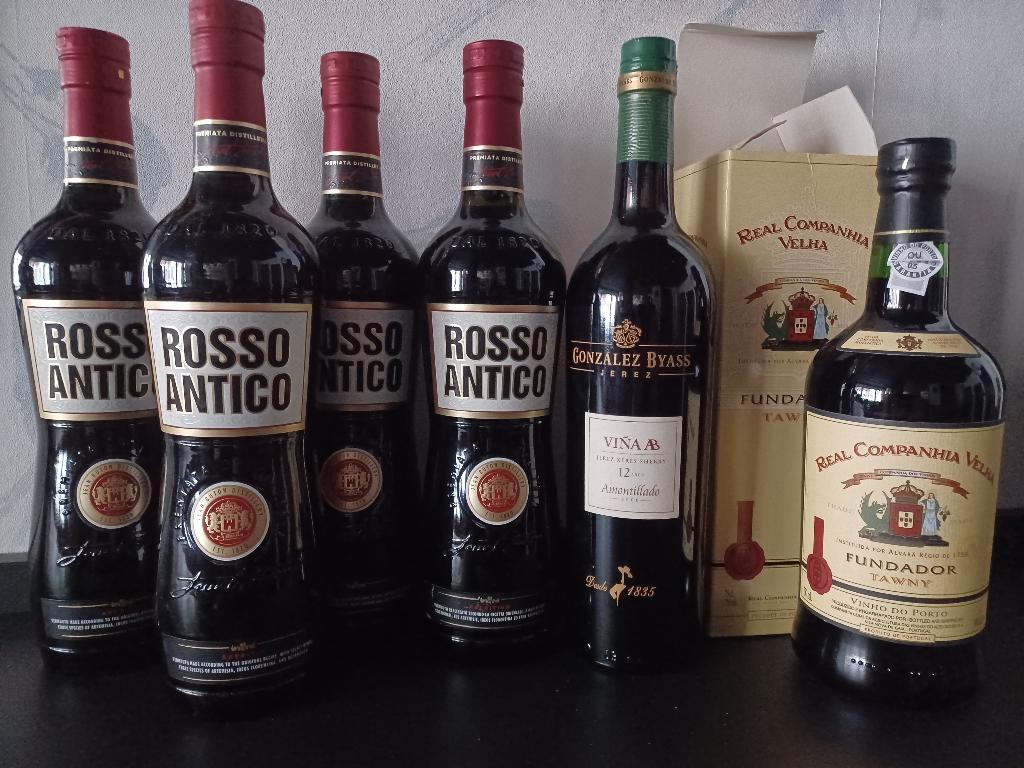 ​Set 6 flessen: 4x Rossi Antico + Vintage Sherry & Port, Verzamelen, Wijnen, Ophalen of Verzenden, Port, Vol