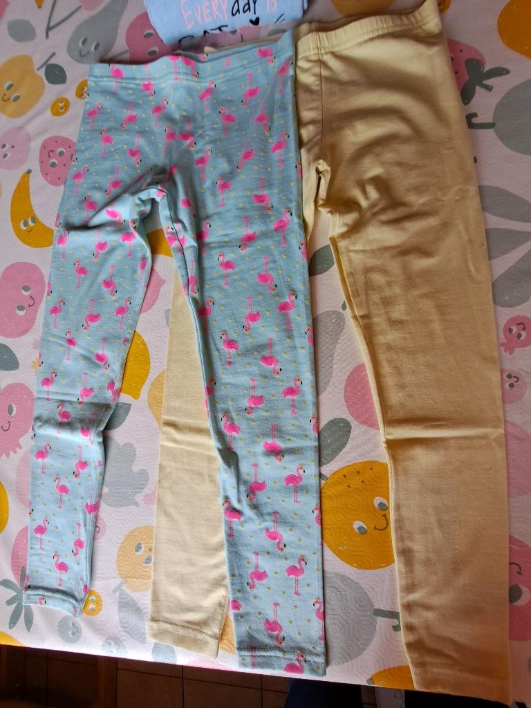 2 leggings Primark maat 128, Enfants & Bébés, Vêtements enfant | Taille 128, Comme neuf, Fille, Pantalon, Enlèvement ou Envoi