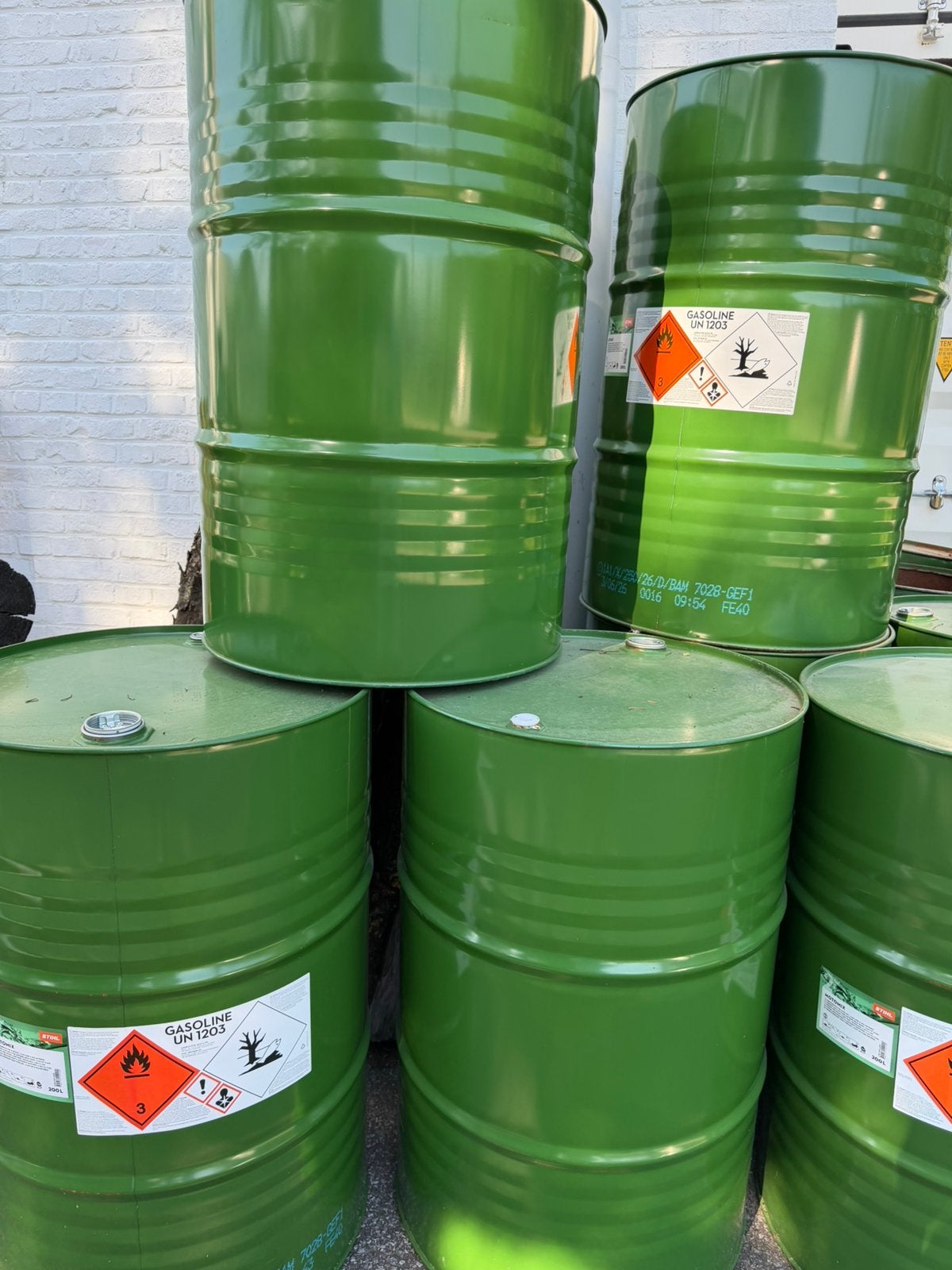 Lege metalen vaten 200 liter – €10/stuk, Ophalen, Vuurton
