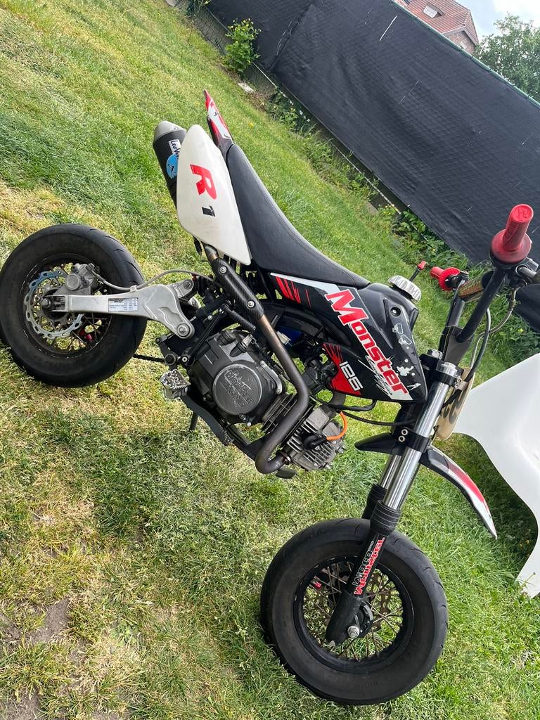 Pitbike 125cc, Fietsen en Brommers, Ophalen, Zo goed als nieuw, Pitbike