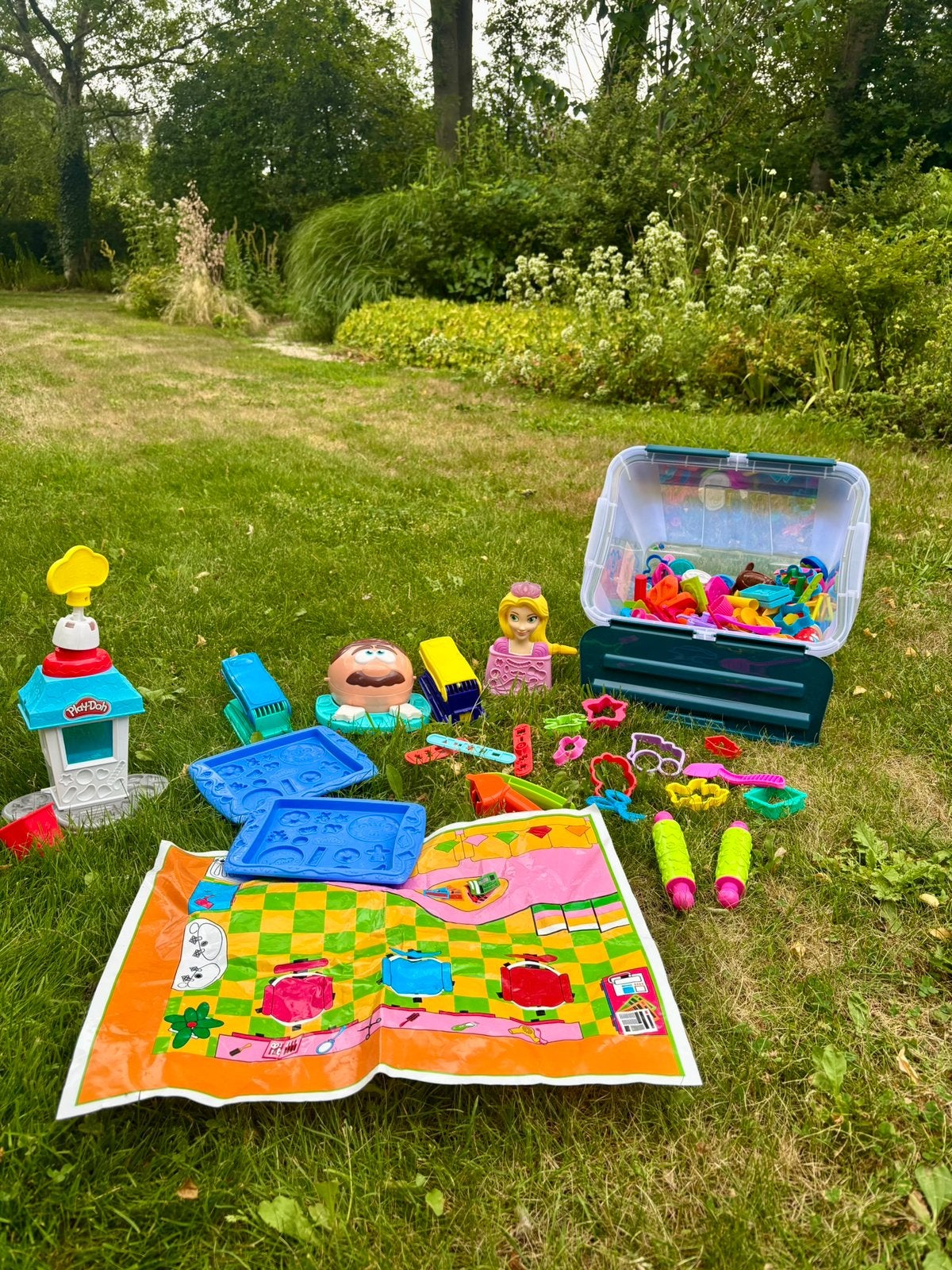 Speelgoed playdoh - barbie - lego - lol poppetjes, Kinderen en Baby's, Ophalen, Gebruikt