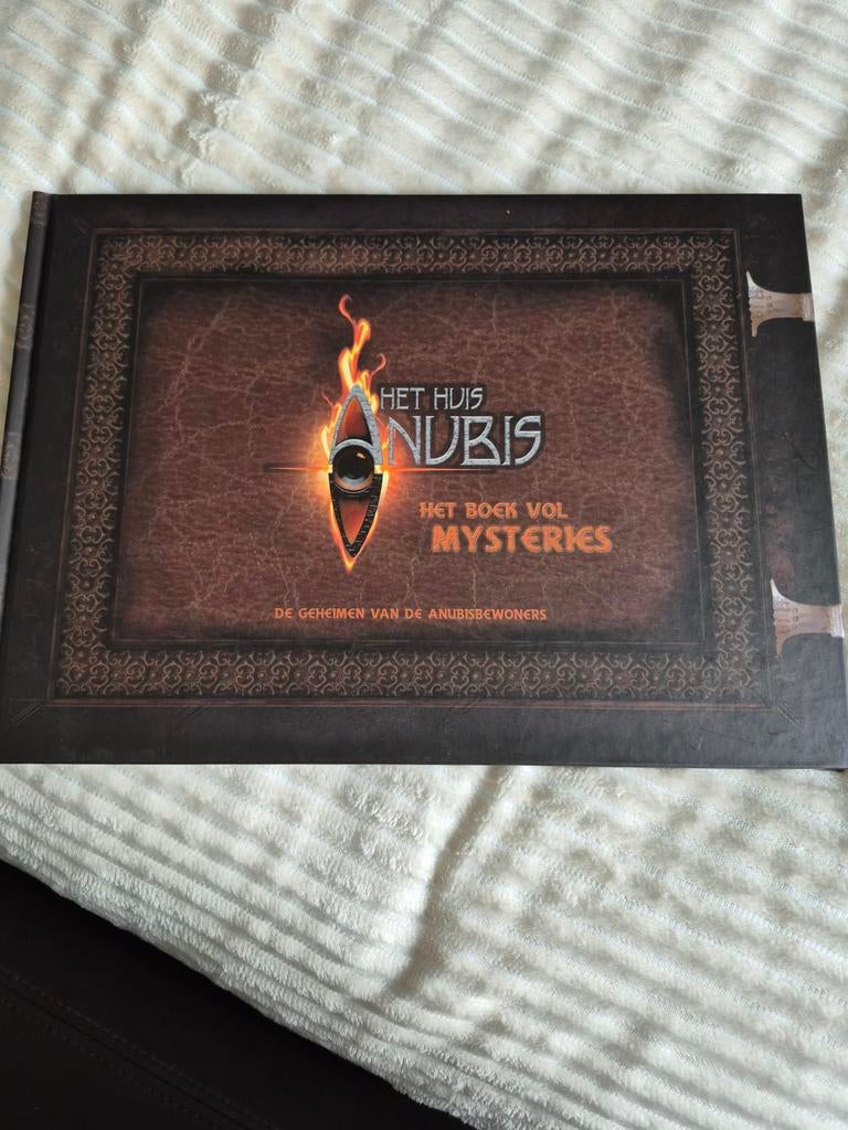 Het Huis Anubis, Fotoboek, Ophalen, Zo goed als nieuw, G. Verhulst; H. Bourlon