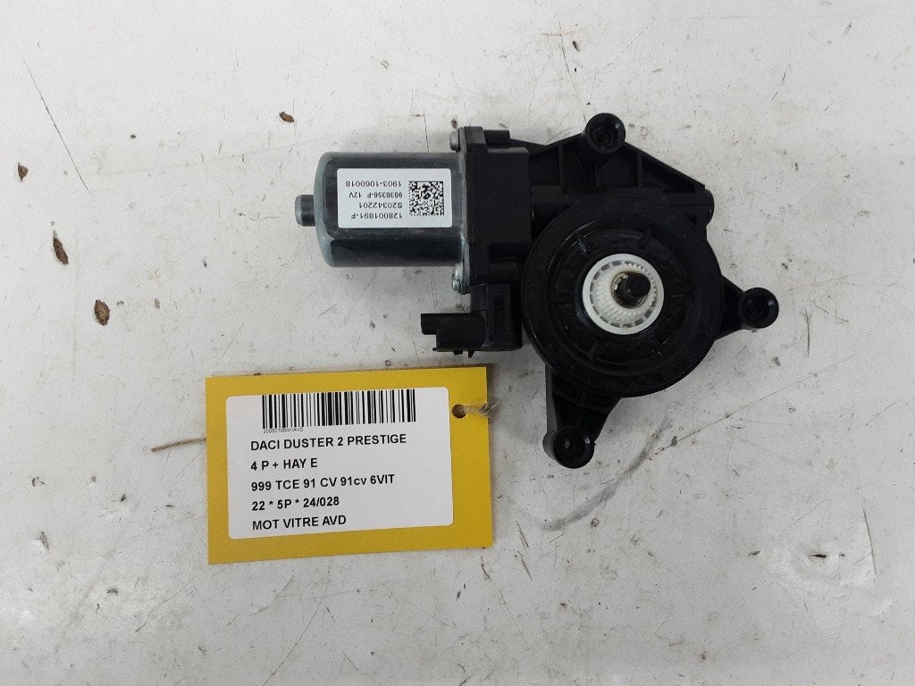 MOTEUR LEVE VITRE ELECTRIQUE AVANT DROIT Dacia Duster (SR), Dacia, Renault Deutschland AG, Utilisé, Peter-Huppertz-Straße 5
51063  Köln, DE