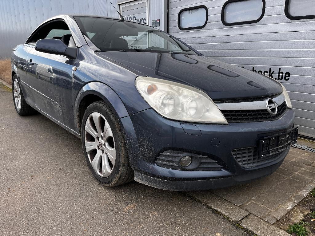 Opel Astra 1,6 / LEDER / ALU / PDC / CLIMA, Autos, Opel, Cuir, Argent ou Gris, Achat, Entreprise