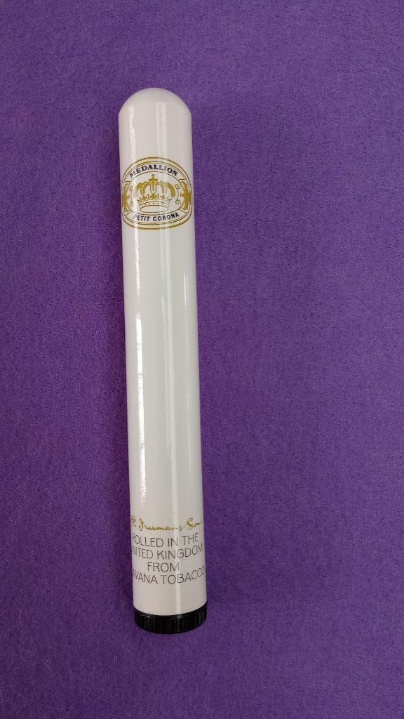 Étui à cigares Vintage Medallion Petit Corona, Enlèvement ou Envoi, Comme neuf, Boite à tabac ou Emballage