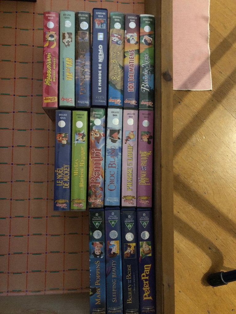 17 Cassettes Disney(vendues comme lot ou séparément), Tous les âges, Enlèvement, Comme neuf, Dessin animé