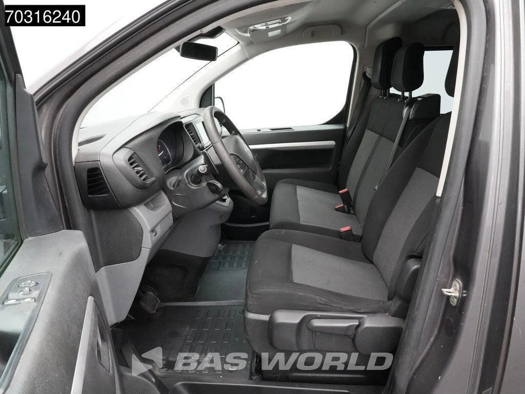 Citroën Jumpy 180pk Dubbel Cabine Automaat L3H1 LED Trekhaa, Auto's, Automaat, Stof, Gebruikt, Euro 6