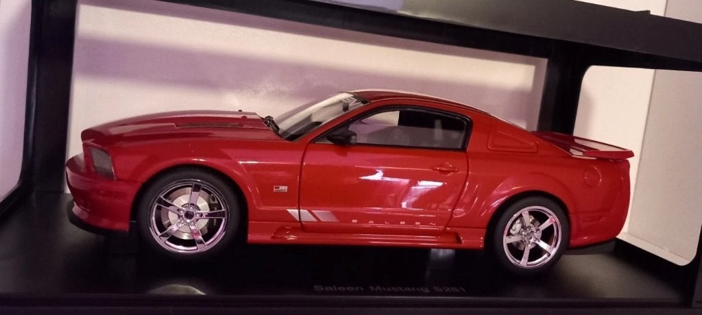 1/18 Ford Mustang Saleen S281 Extrême 2007 AUtoart, Hobby & Loisirs créatifs, Voitures miniatures | 1:18, Enlèvement ou Envoi