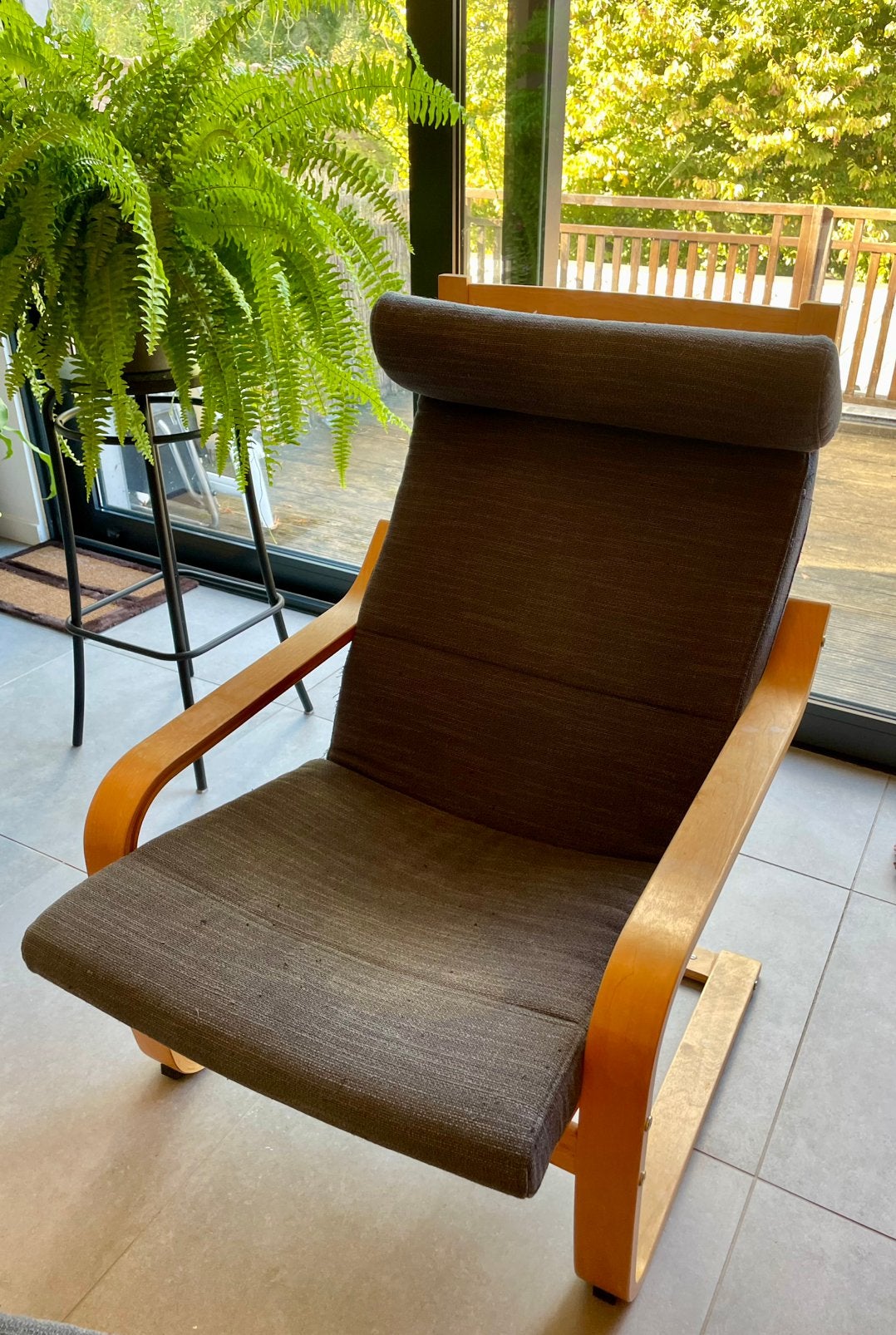 Relax stoel Ikea Poäng met voetenbank, Moins de 75 cm, Scandinavisch, Enlèvement, Utilisé
