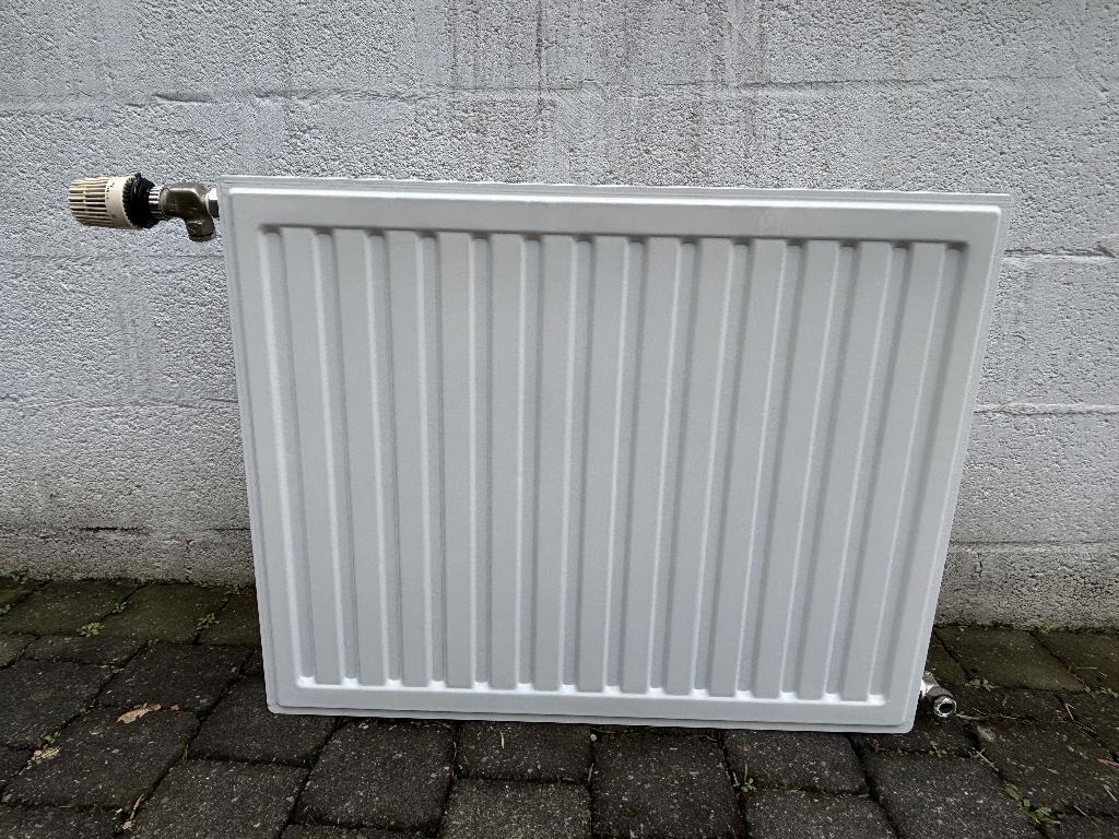 radiateur, Bricolage & Construction, Enlèvement, Utilisé, Radiateur, 30 à 80 cm