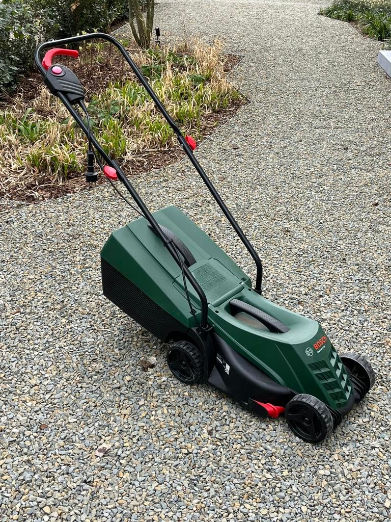 Elektrische grasmaaier, Ophalen, Zo goed als nieuw, Elektrische grasmaaier