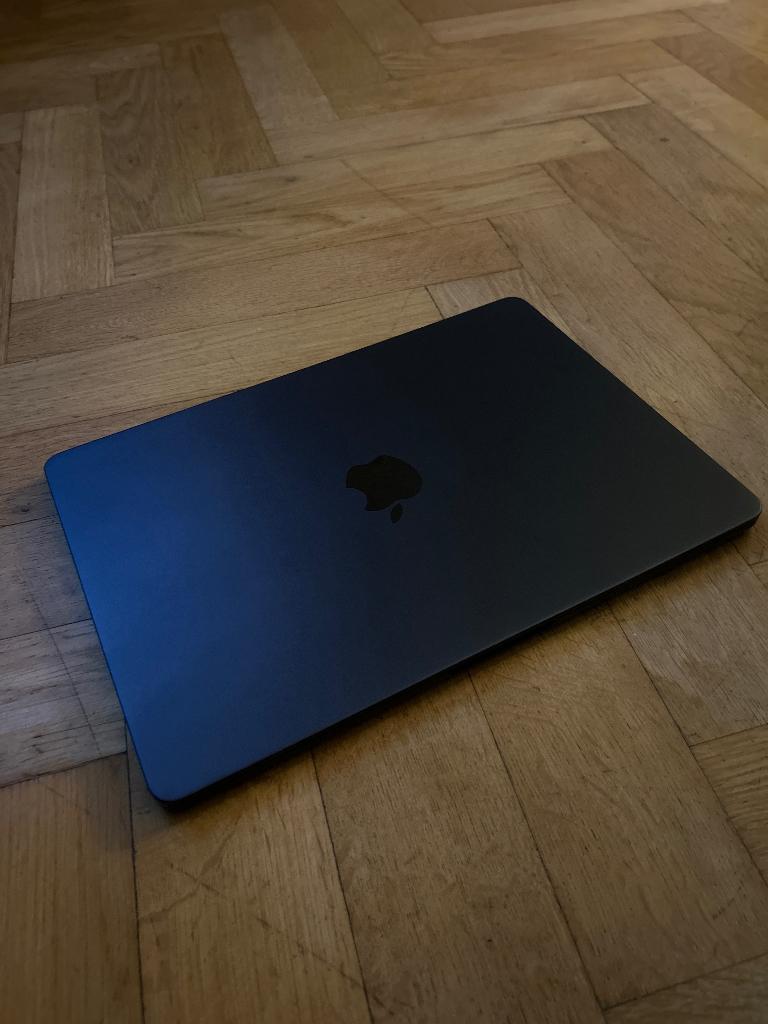 MacBook Air M3 16 GB 512 GB — 2024 — scherm wordt vervangen, Computers en Software, Apple Macbooks, Zo goed als nieuw, MacBook Air