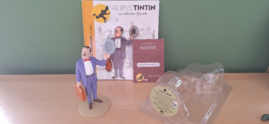 Figurine de Lampion +livre+certificat Atlas - Tintin, Collections, Enlèvement ou Envoi, Tintin, Neuf, Statue ou Figurine