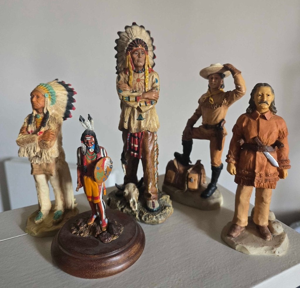 Indianen Beeldjes x5 - 1988 vintage - made in Italy, Ophalen of Verzenden, Zo goed als nieuw, Mens