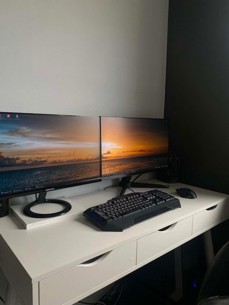 Medion Studeer & Gamecomputer, Medion Erazer, Avec carte vidéo, 8 GB, Utilisé