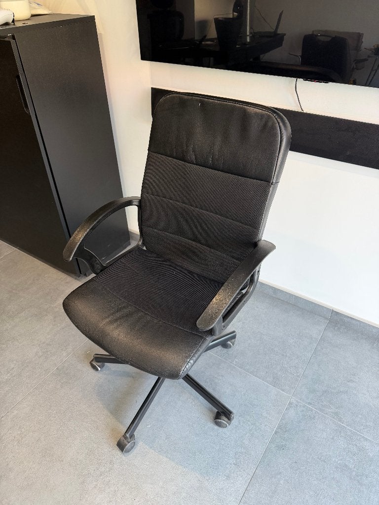 Chaise de bureau Ikea (noire), Maison & Meubles, Enlèvement, Utilisé, Noir, Chaise de bureau
