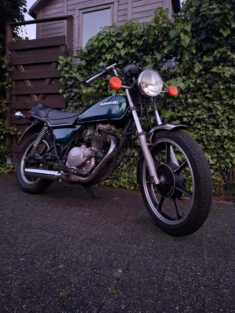 1983 kawasaki z250, Motos, Motos | Yamaha, Particulier, Chopper, 12 à 35 kW, 1 cylindre, Permis Moto A2 minimum, Manuelle, Occasion