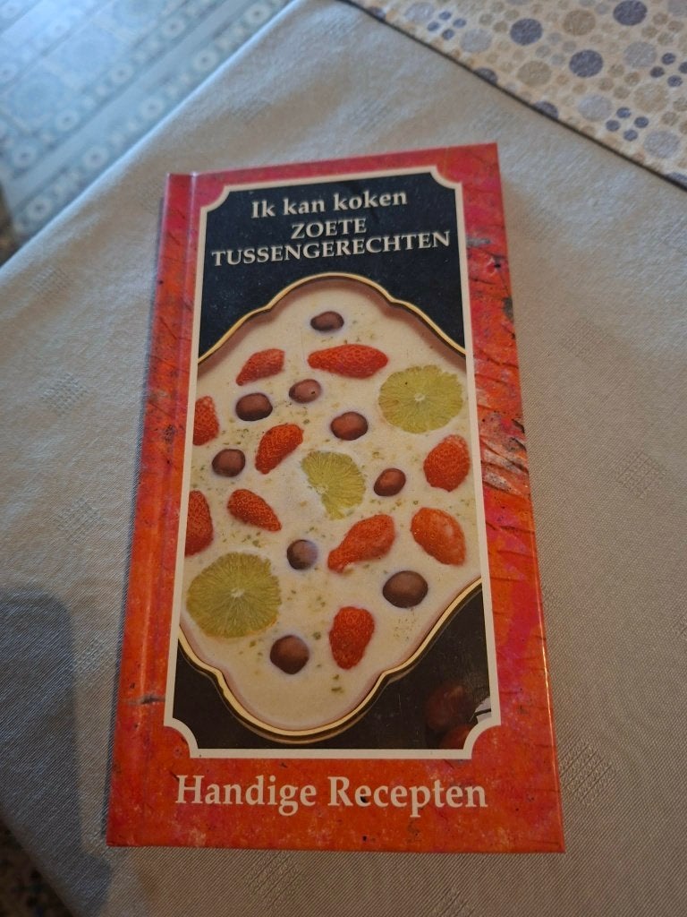 Ik kan koken : Zoete tussengerechten / Etienne Cocquyt, Boeken, Ophalen of Verzenden, Gelezen