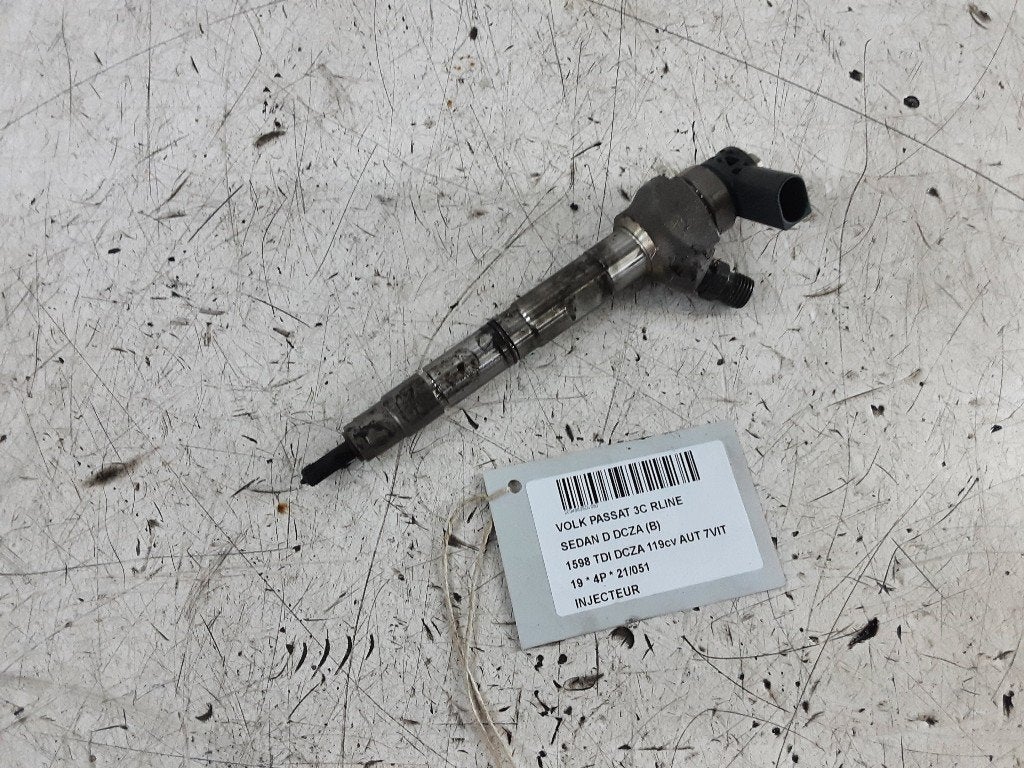 INJECTOR BRANDSTOF Volkswagen Passat (3G2) (04L130277AD), Auto-onderdelen, Gebruikt, Volkswagen, Mevr. I. Hauben, Rue de l'Espoir 34 34
4030  GRIVEGNÉE, BE