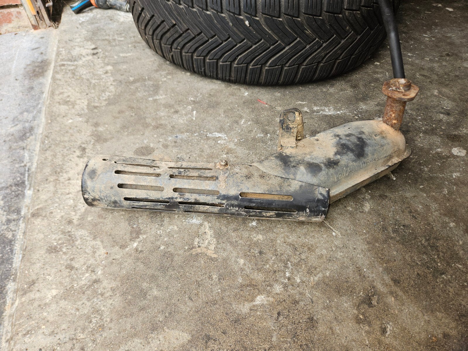 Pot d'échappement peugeot 103, Enlèvement ou Envoi, Peugeot