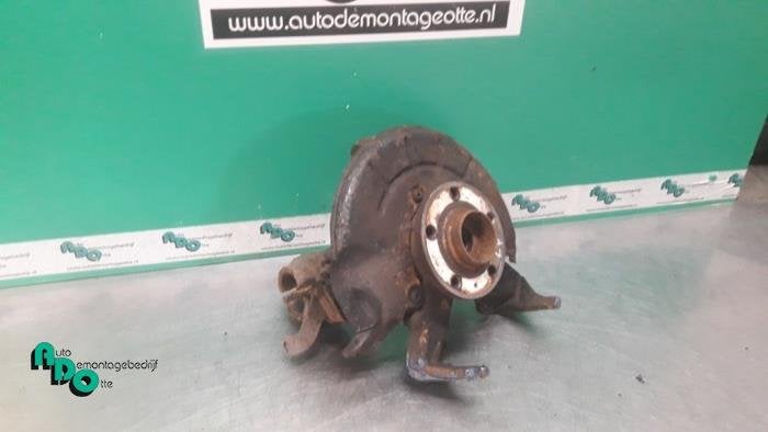 Joint avant gauche d'un Volkswagen Polo (Polo 01-), Volkswagen, -, 3 mois de garantie, Utilisé