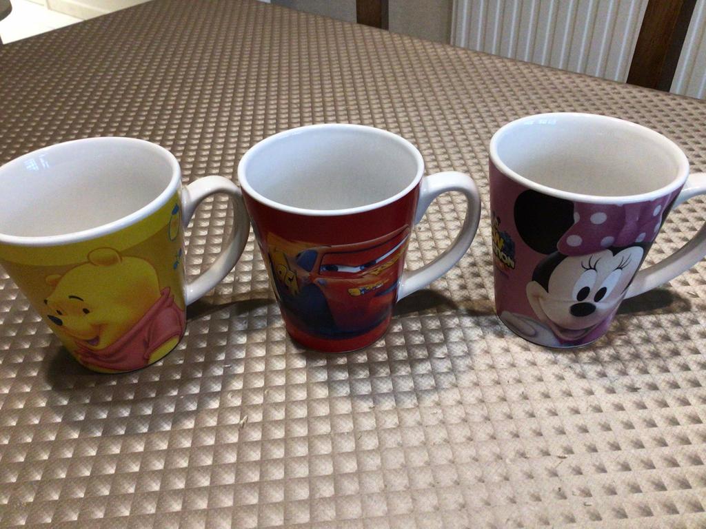 Mokken Disney, Ophalen