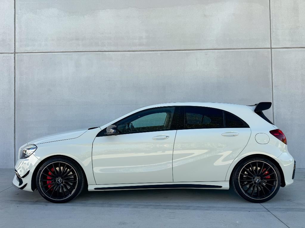 Mercedes A45 AMG ** AERO / RECARO / PANODAK / HARMAN KAR **, Auto's, 4 cilinders, Wit, Leder, 5 zetels