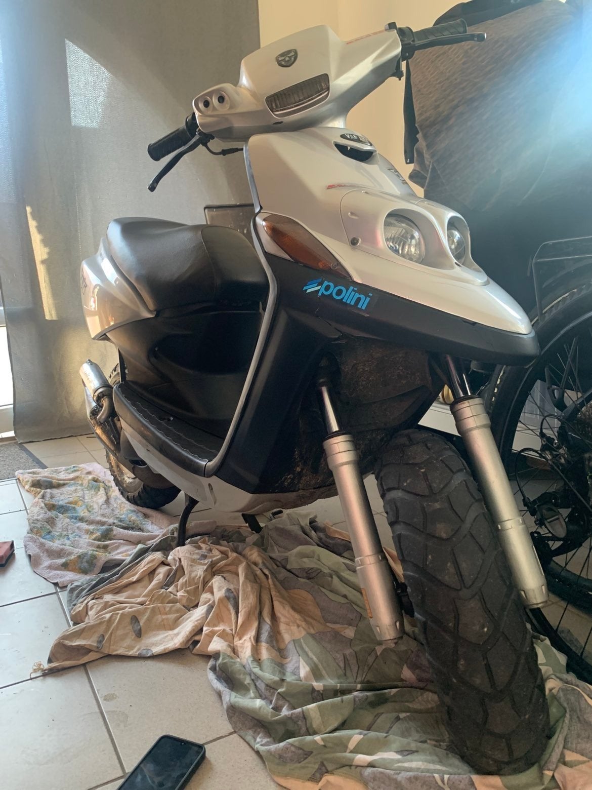 Mbk booster next gen a klasse, Motos, Enlèvement