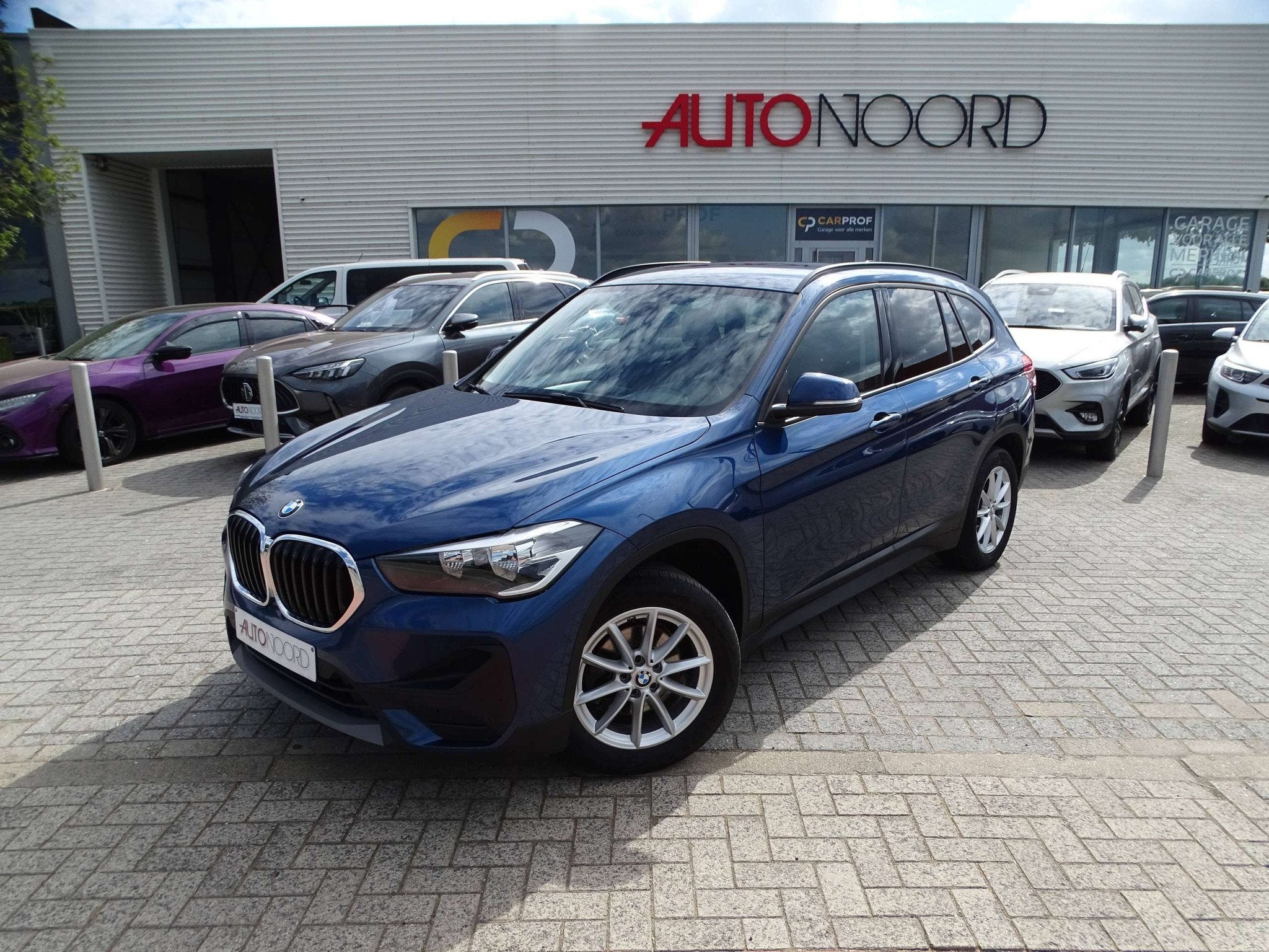 BMW X1 X1 2.0 dA sDrive18 * LEDER * NAVI * PDC * CAM * TREKH, Auto's, BMW, 4 cilinders, Blauw, https://public.car-pass.be/vhr/56b8fb0b-cc43-4cdb-97b1-84f2c49c0bc3