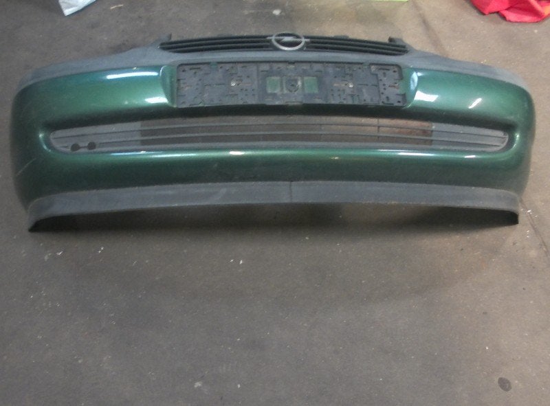PARE-CHOCS AVANT KLEUR Z359 Opel Corsa B (73 / 78 / 79), Pare-chocs, Opel, Opel Automobile GmbH, Utilisé