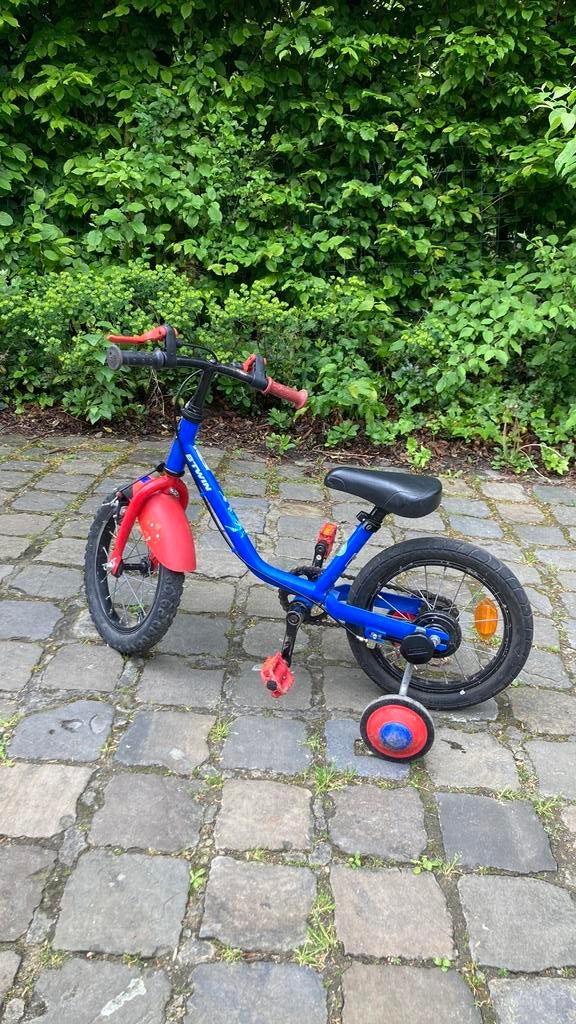 Velo btwin calipo bleu et rouge 14 pouce, Fietsen en Brommers, Fietsen | Kinderfietsjes, Ophalen, Gebruikt