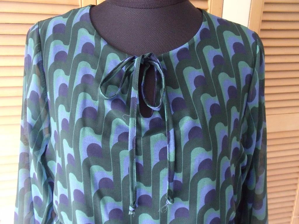 robe femme taille M/L Cassis, Cassis, Enlèvement, Porté, Taille 42/44 (L)