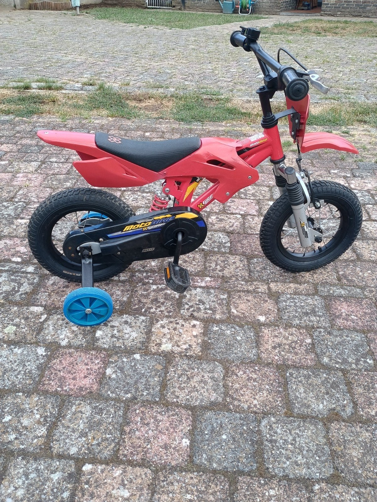 12 inch fietsje, Fietsen en Brommers, Fietsen | Kinderfietsjes, Ophalen, Zijwieltjes