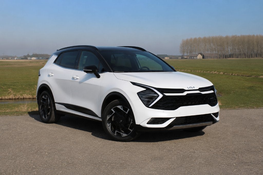 KIA SPORTAGE - GT LINE Plug-In 4WD 265pk '06/2025, Auto's, Kia, Automaat, 4 cilinders, Leder en Stof, 25 g/km
